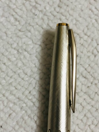 but-may-pilot-14k-nib-f-big-3