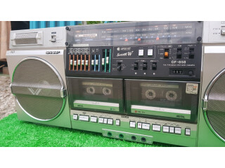 Cassette radio Sharp GF-858