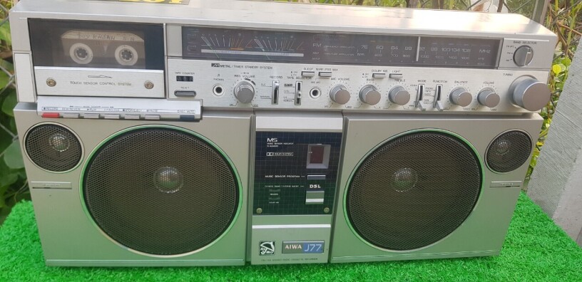 cassette-radio-aiwa-j77-big-1