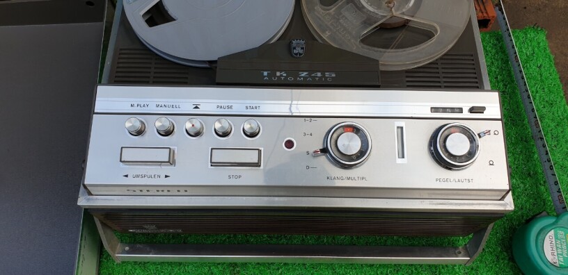 coi-den-grundig-stereo-tk-245-big-4