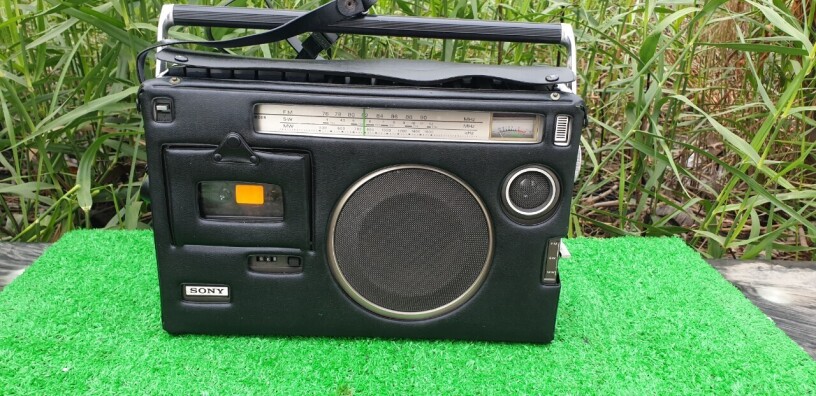 cassette-radio-sony-1980s-big-0