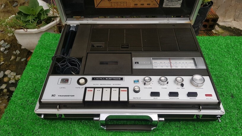 crown-9950f-tape-recorder-big-2