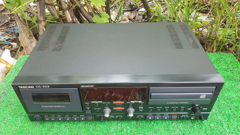 deck-cassette-tascam-cc-222-big-2