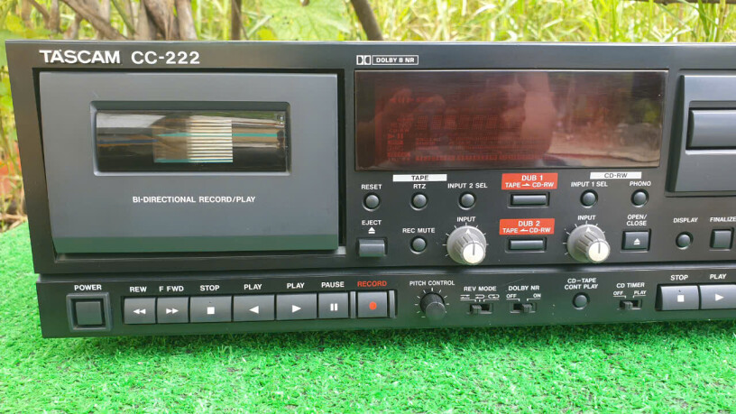 deck-cassette-tascam-cc-222-big-1