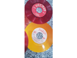 📀 Đĩa nhựa trước 1975 – Vang bóng một thời!