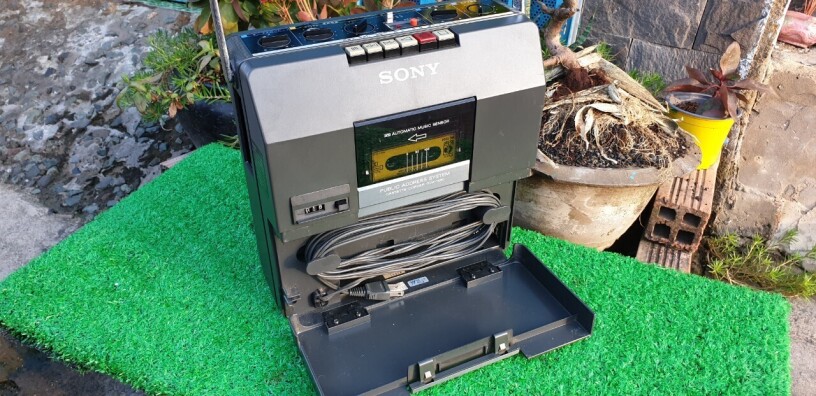 sony-tcm-1390-gon-nhe-than-quen-goi-nho-mot-thoi-cassette-len-ngoi-big-6