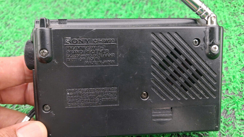 sony-sw20-radio-nho-gon-da-nang-chuan-chat-nhat-ban-big-4