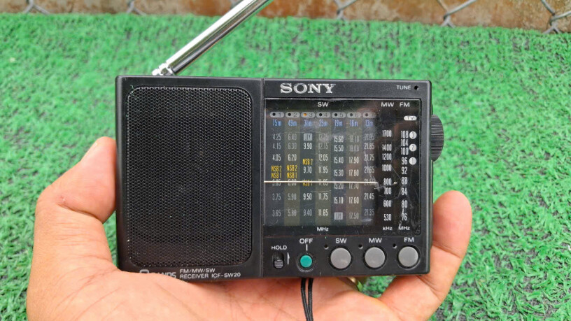 sony-sw20-radio-nho-gon-da-nang-chuan-chat-nhat-ban-big-0