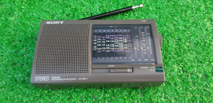 sony-sw11-radio-nho-gon-da-nang-chuan-hang-nhat-big-0