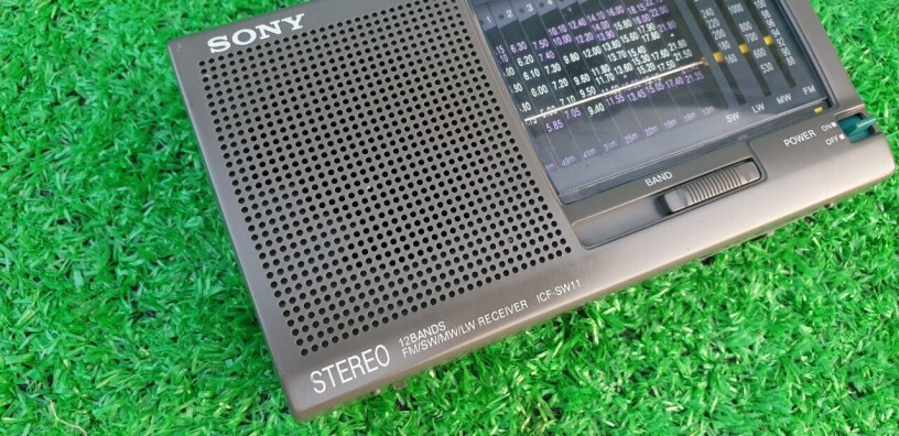sony-sw11-radio-nho-gon-da-nang-chuan-hang-nhat-big-3