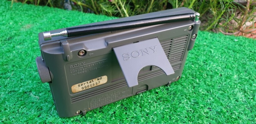 sony-sw11-radio-nho-gon-da-nang-chuan-hang-nhat-big-2