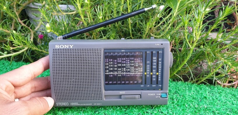 sony-sw11-radio-nho-gon-da-nang-chuan-hang-nhat-big-4
