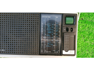 📻 Philips 4 Band – Radio cổ điển, chuẩn châu Âu sang trọng!
