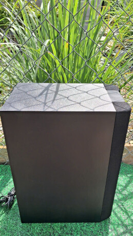 loa-sub-yamaha-yst-sw70-nho-gon-ma-rung-cuc-da-big-1