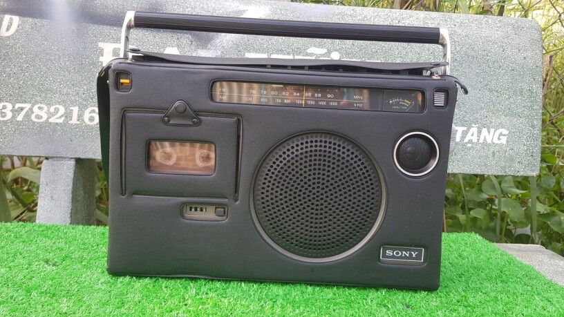 sony-1980-hoi-uc-vang-vong-tu-chiec-cassette-huyen-thoai-big-0