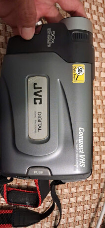 may-quay-bang-compact-vhs-jvc-gr-ax840u-san-xuat-tai-nhat-thap-nien-90-big-4