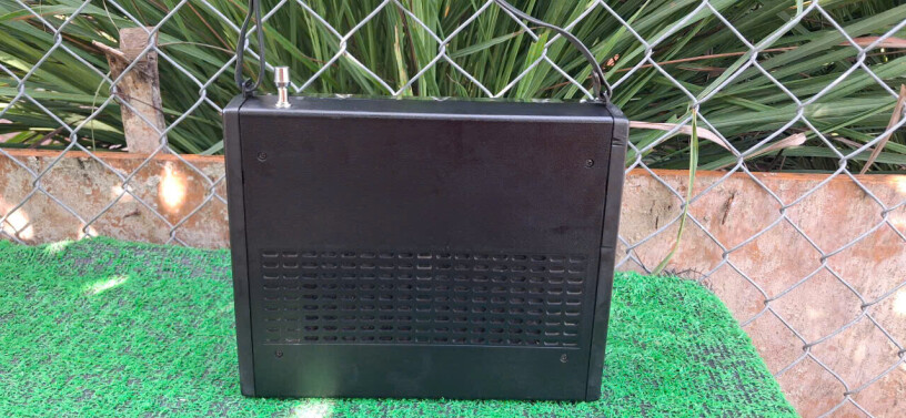 grundig-4-band-radio-co-dien-chuan-chat-duc-big-3
