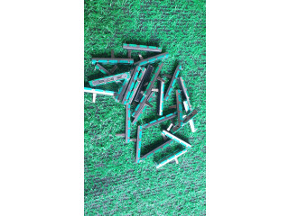 Volume chiếc âp dài 6cm ngang 9mm bên 4 chân bên 2 chân