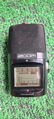 ban-may-ghi-am-zoom-am-thanh-chuan-phong-thu-big-2