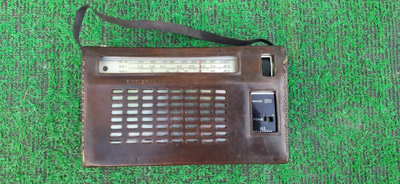 radio-national-r-311-mat-trang-1965-3-vien-pin-dai-big-0