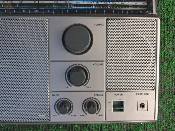 radio-philips-d2604-4-band-radio-fm-108-am-sw-lw-big-3