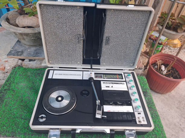 may-hat-dia-crown-lp-cassette-radio-fm-am-big-8