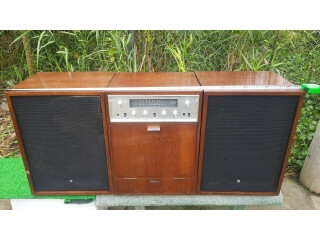 Tủ đèn Radio đĩa nhựa LP Pioneer