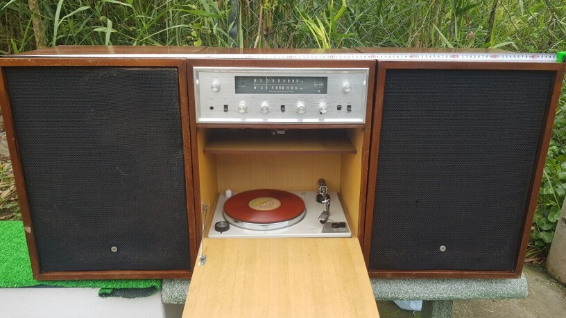 tu-den-radio-dia-nhua-lp-pioneer-big-2